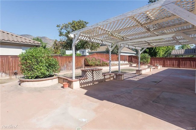 Foto del edificio - 4 br, 2 bath House - 2411 Kellogg Ct