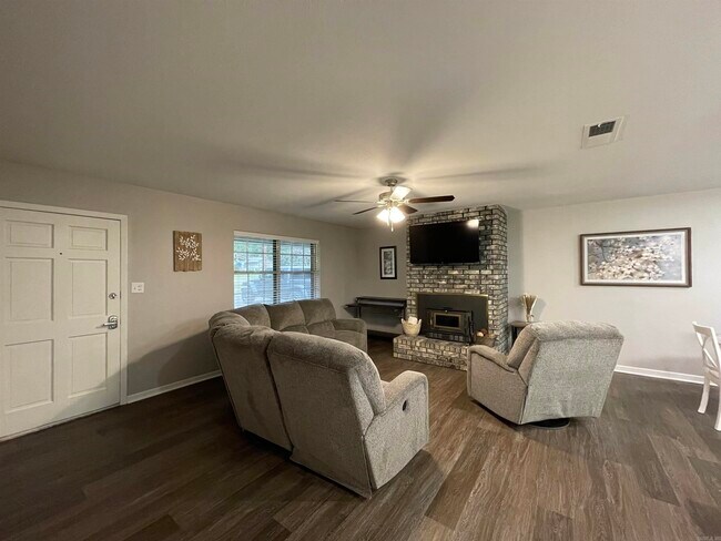 Foto del edificio - 6503 Chaparral St