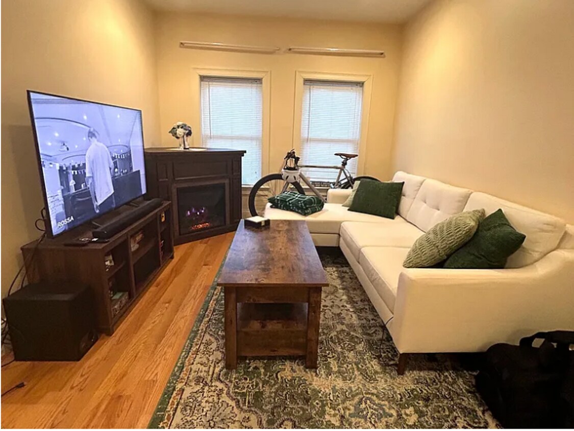 Brighton 2-Bed with Central A/C & Granite ... - Brighton 2-Bed with Central A/C & Granite ...