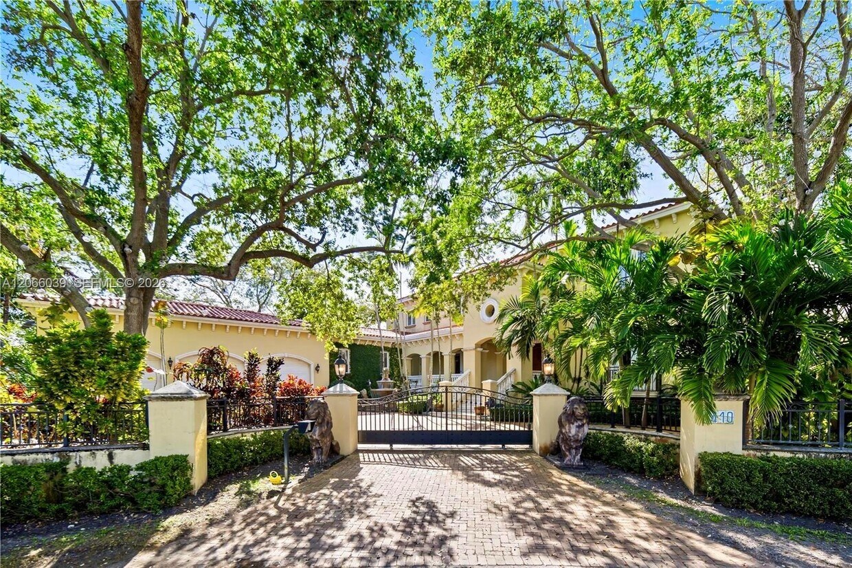 Primary Photo - 1410 Tagus Ave