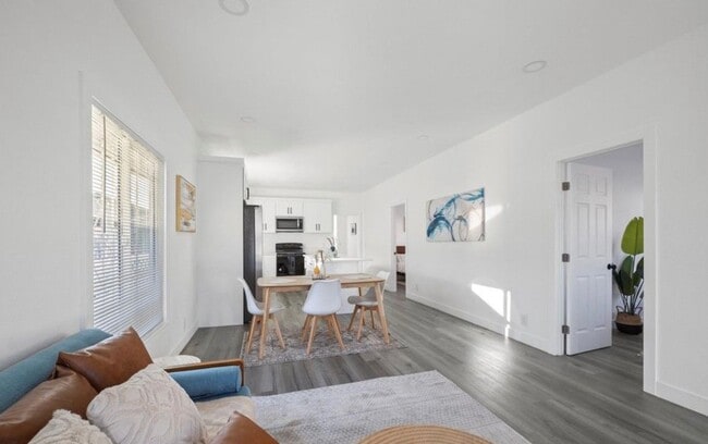Foto del edificio - 730 E 48th St