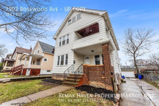 Building Photo - 7902 Rosewood Ave UP, Cleveland - Spacious...