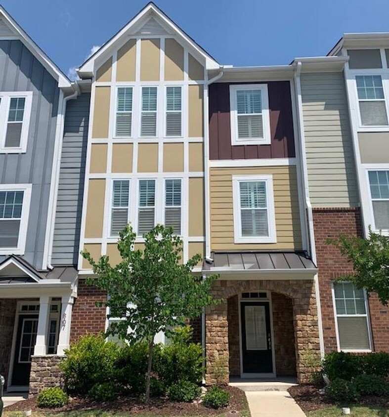 Primary Photo - 609 Balsam Fir, Cary- Bev Roberts Rentals ...
