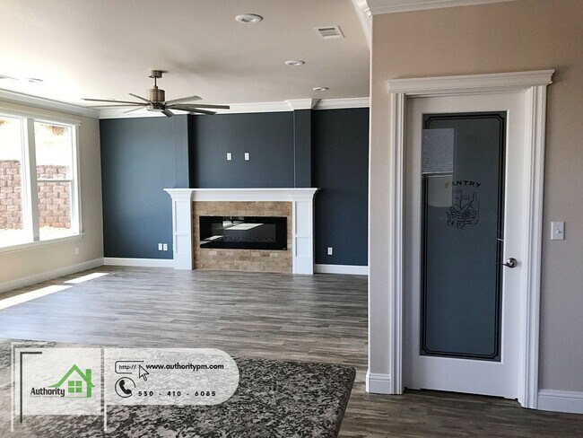 Foto del edificio - 4680 Risstay Way