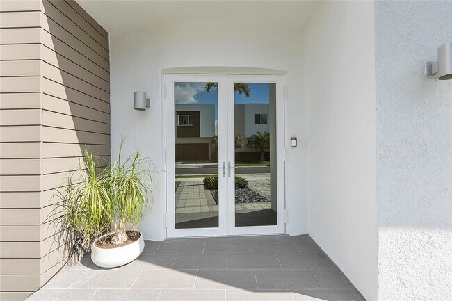 Building Photo - 7477 NW 99th Ave