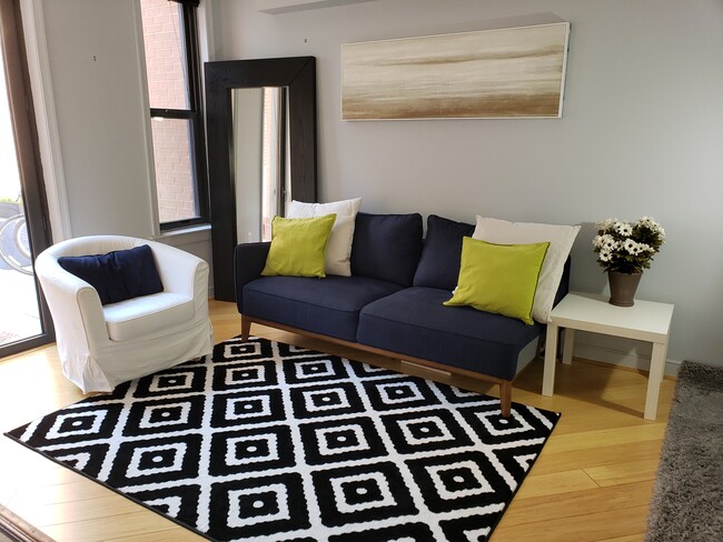 Living Space - 616 E St NW