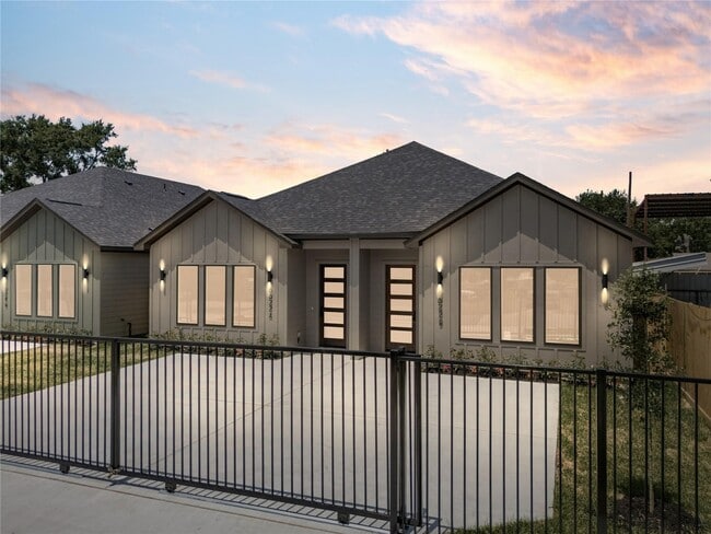 Building Photo - 6622 St Augustine St