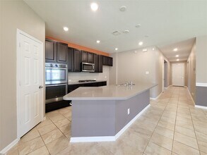 Building Photo - 14202 Persimmon Woods Dr