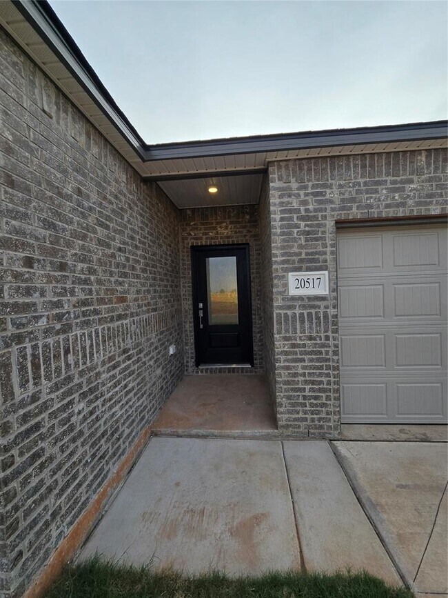 Building Photo - 20517 Deer Creek Dr