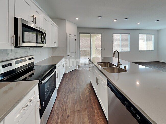 Building Photo - 8933 Tiger Tooth Avenue