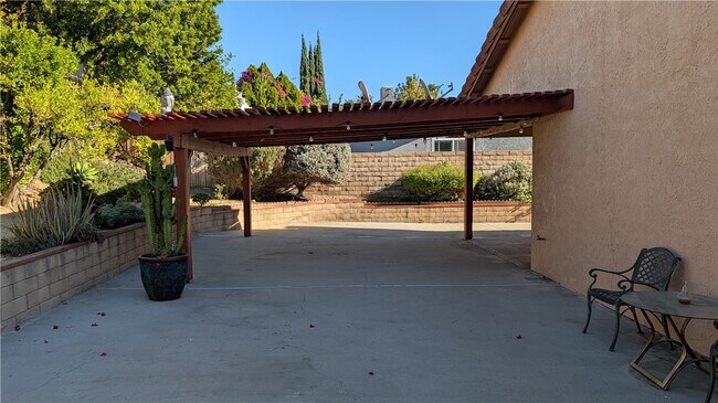 Foto del edificio - 19143 E Aurora Dr