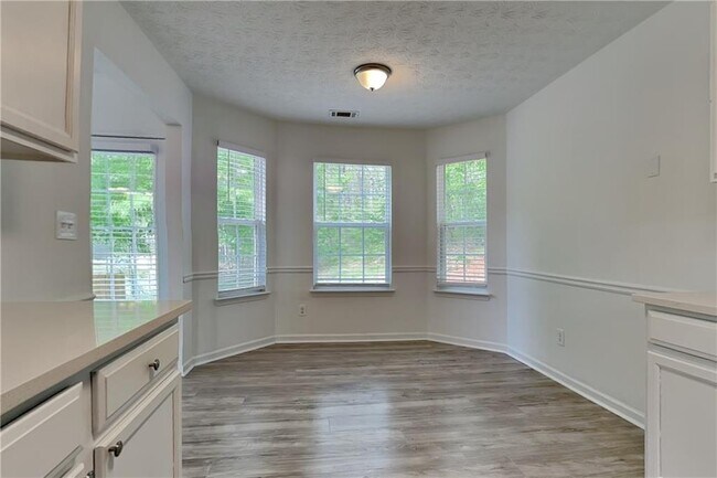 Foto del edificio - 4206 Shoreside Cir SW