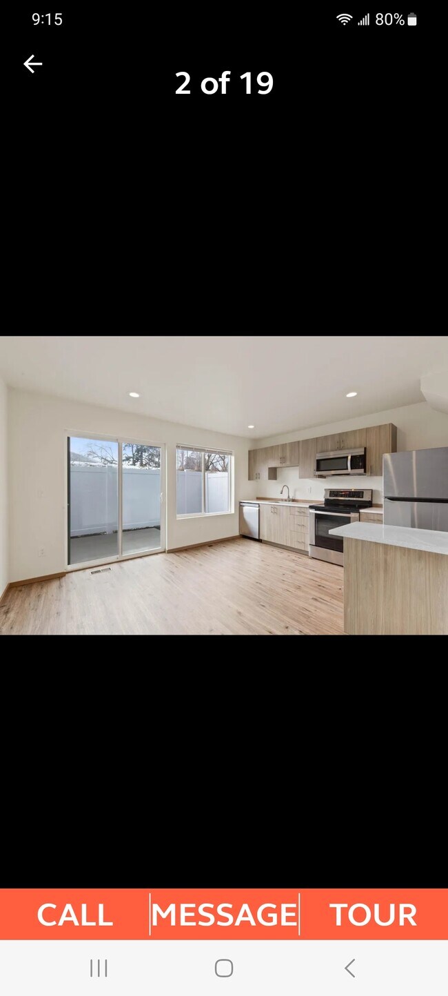 Foto del edificio - 11926 E 2nd Ave