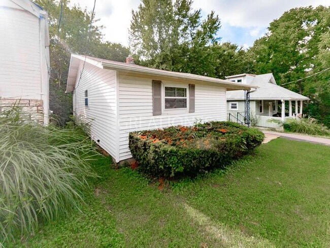 Foto del edificio - Holiday Special! Half Months Rent Free, Si...