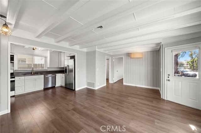 Building Photo - 3212 2nd Ave