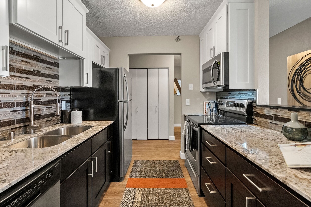 Primary Photo - Lux Apartments