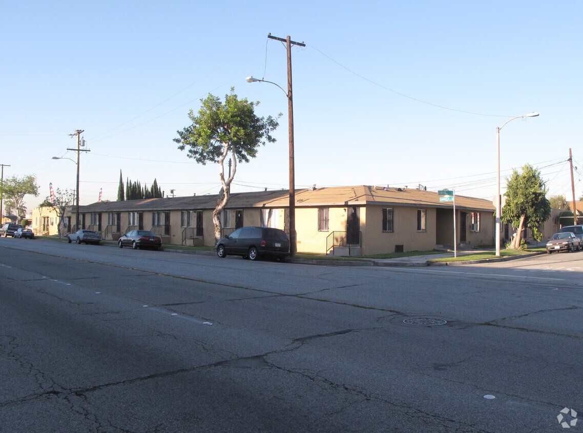 Building Photo - 1329 Goodrich Blvd