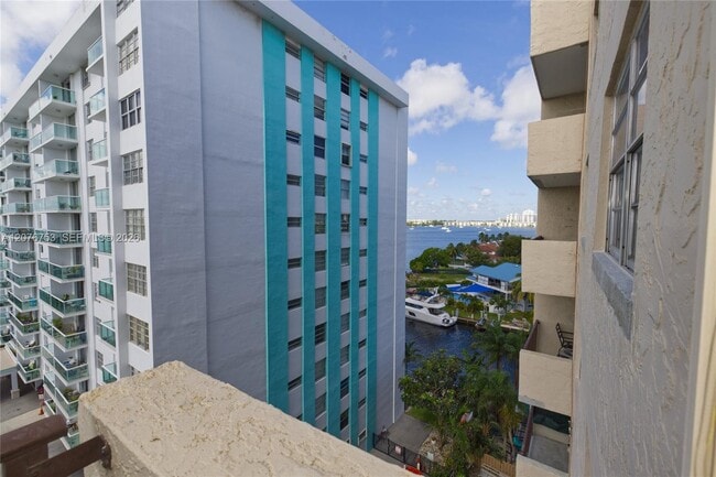 Foto del edificio - 2903 N Miami Beach Blvd