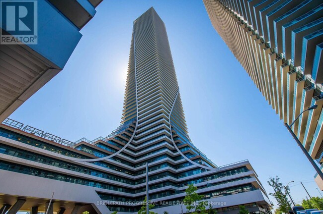 Building Photo - 30 Shore Breeze Dr