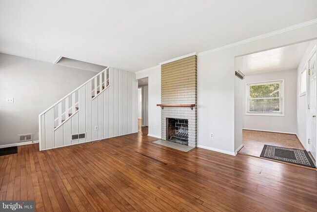 Foto del edificio - 5904 Lemay Rd