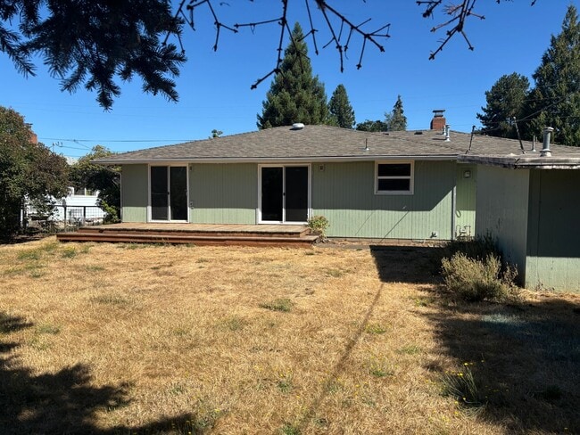 Building Photo - Charming 4 bedroom home in Independence