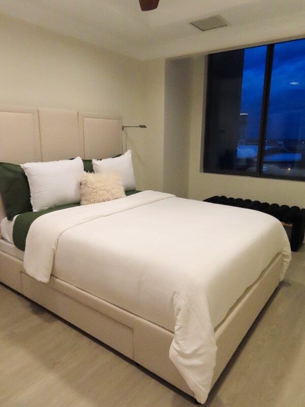 Foto del edificio - 222 S Caldwell St