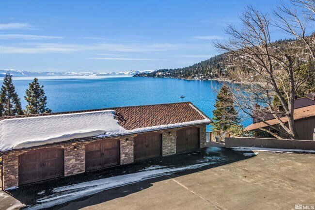 Foto del edificio - 475 Lakeshore Blvd