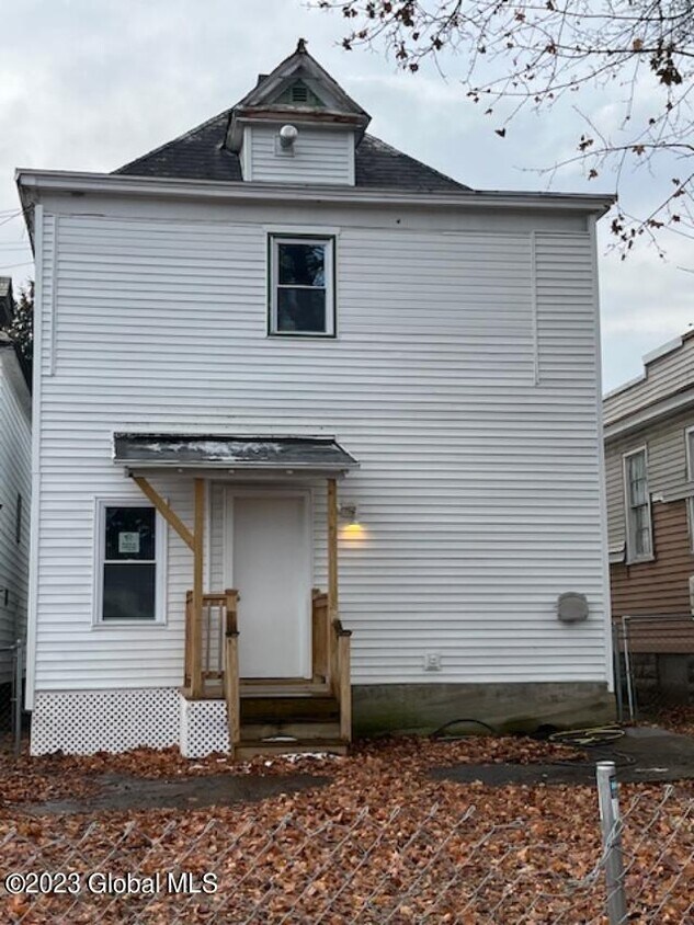 Foto principal - 1907 Fairview Ave