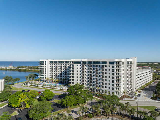 Foto del edificio - NOVEL Beach Park by Crescent Communities