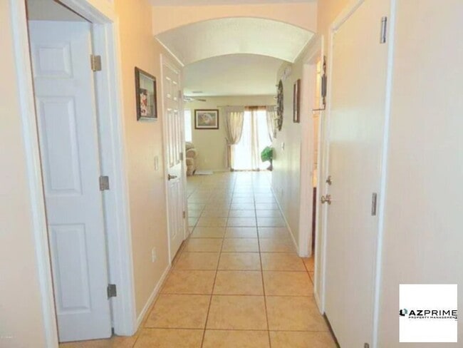 Foto del edificio - Spacious home of Phoenix