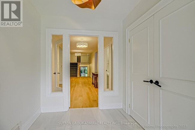 Building Photo - 47 Waterloo Ave