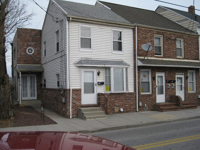 Building Photo - 107-111 Arch St