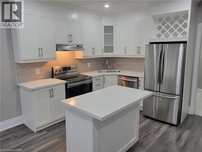 Building Photo - 27 Belmont Ave