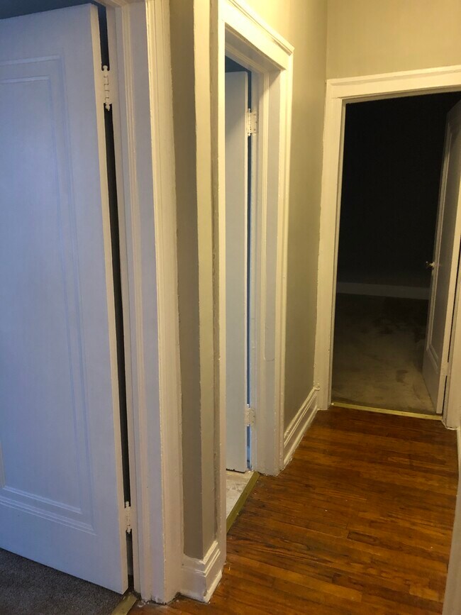 Foto del edificio - 841 E 49th St