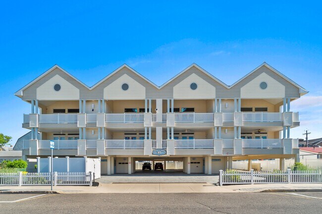 Building Photo - 18 Sheridan Ave