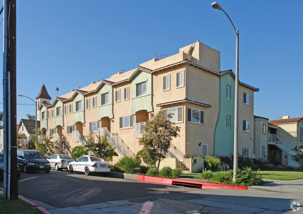 Foto principal - 1069 S Wooster St