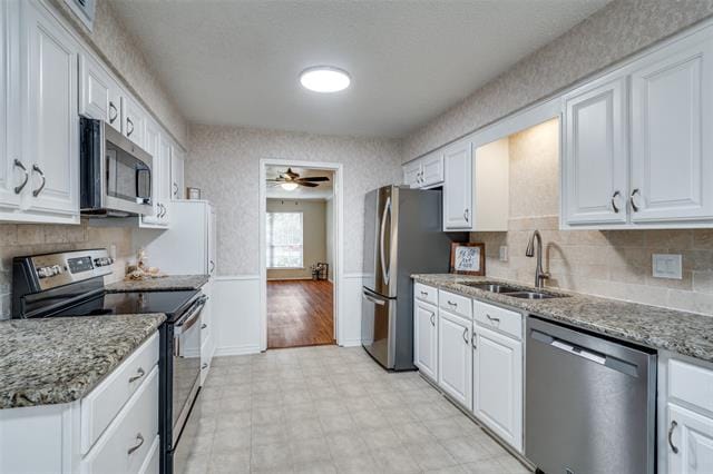 Building Photo - 7620 Dentcrest Dr