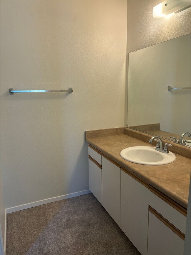 Foto del edificio - 2 bedroom 2 full bath Condo Rincon Valley