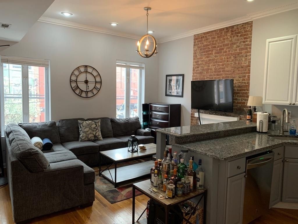 Foto principal - 602 Willow Ave
