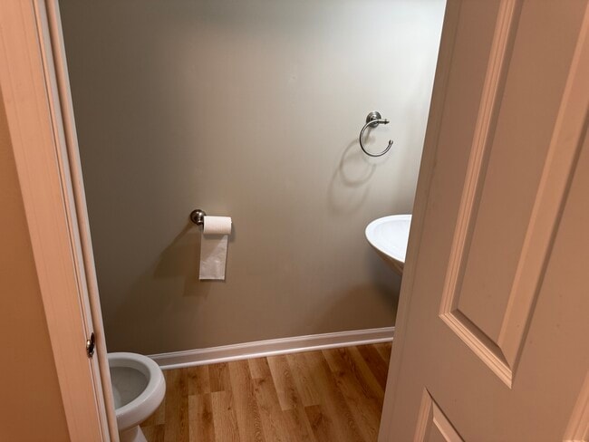Building Photo - 1147 Heron Cir
