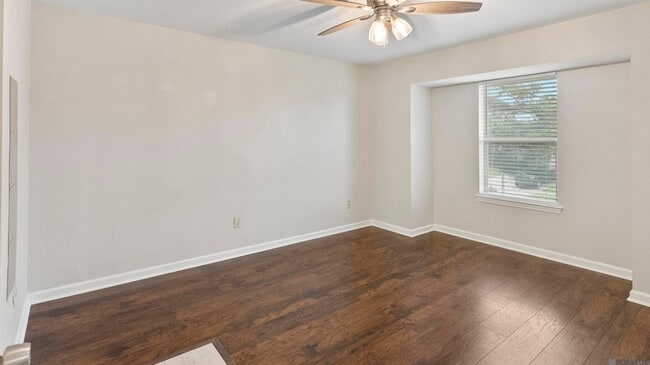 Building Photo - 10877 Ansley Ave