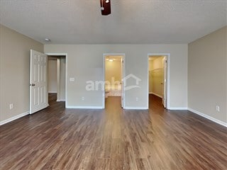 Foto del edificio - 1031 Briar Rose Ln