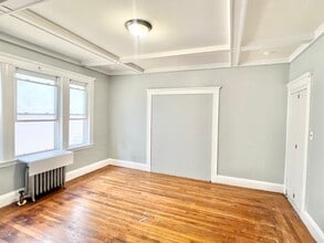 Building Photo - 37 Hamilton St
