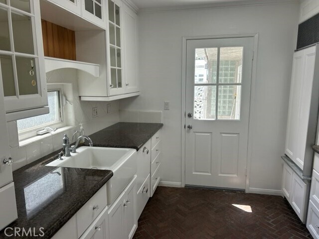 Primary Photo - 425 Carnation Ave