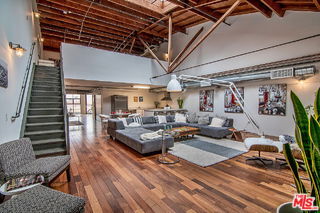 Building Photo - 1046 Princeton Dr