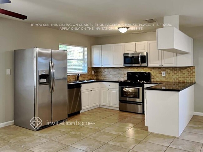 Foto del edificio - 12066 NW 27th St