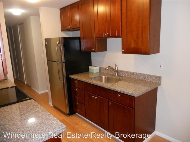 Foto del edificio - 3326 Lombard Ave