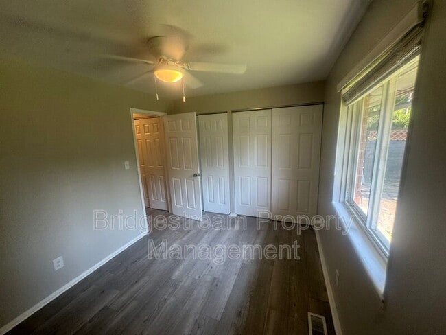 Building Photo - 5474 Broomall St