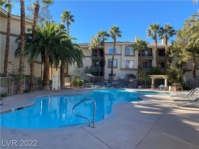 Building Photo - 1 br, 1 bath House - 7139 S. Durango Dr #215