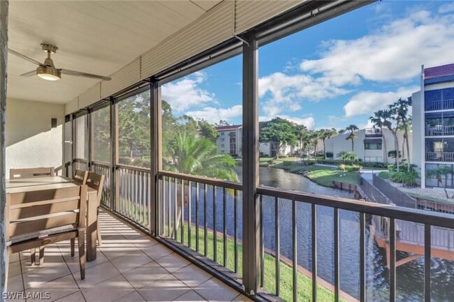 Foto del edificio - 4410 Taffrail Ln